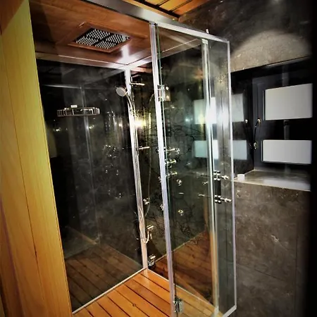 Belmont Penthouse Bristol