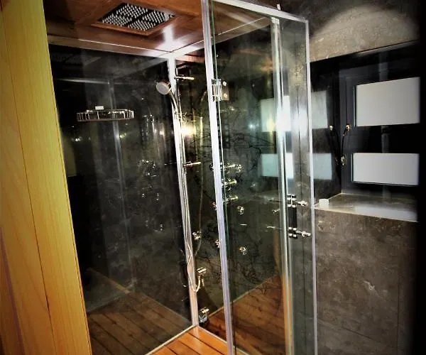 Belmont Penthouse Bristol