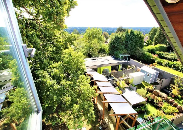 Belmont Penthouse Apartament