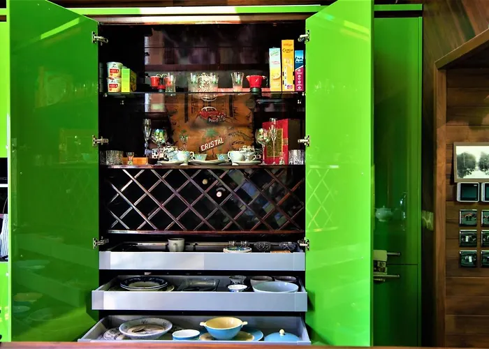 Belmont Penthouse Apartment *