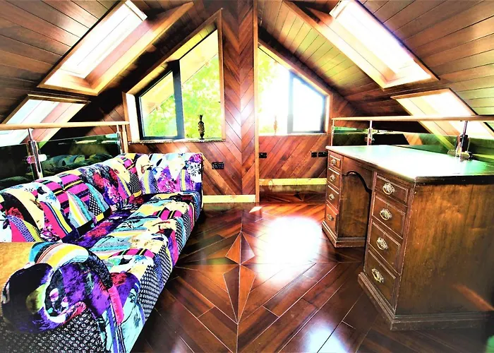 Apartment Belmont Penthouse *